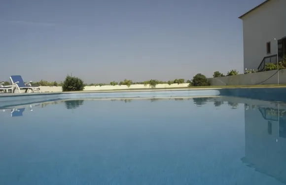 赫爾達德D.佩德羅農家樂