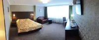 Avrora Hotel