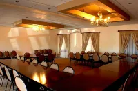 Turnberry Boutique Hotel - parking