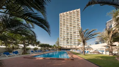 Chateau Beachside Resort Hotel di 