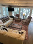 Waterfront Cottage, Swim, Paddle, Fish and Relax on Your Private Dock. - シャレー