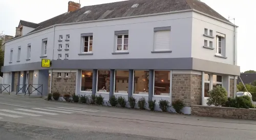 Logis Hôtel Au Moyne de Saire