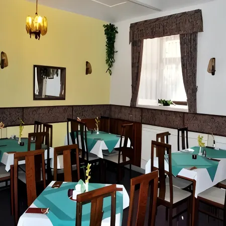 Hotel Olga Отели рядом с достопримечательностью «Прага 07»