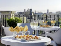 H10 Universitat Hotel Barcelona - บริการรถรับส่ง