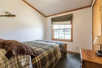 The Bear Cabin at the Riviera Resort in Neillsville, Wisconsin! - Chalets