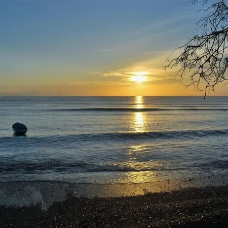 Cabuya CR Beautiful Beach Front with Central AC