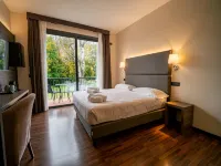 Yachting Hotel Mistral