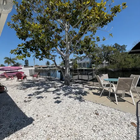 Gorgeous Seaside Seashell Cottage With Kayaks Included!!!