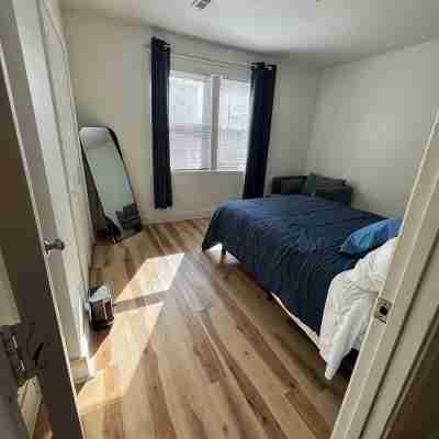 Gateway to DC - Charming 2-bdr apartment in the heart of Union Market Rooms