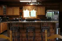 Private lakefront cabin with WiFi in charming Talkeetna, Alaska - Chalets