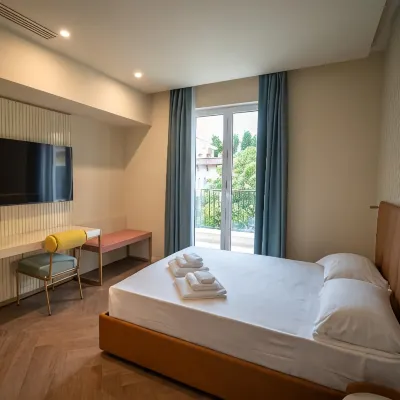 โรงแรมเรอแล ปาตริซี โรงแรมใกล้วิลลา Villa Torlonia