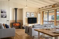 Waubs Beach Cottage