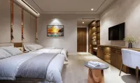 Royal Hotel