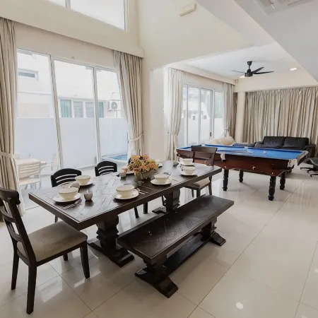 GeorgeTown 6BR 25Pax Swimming Pool Bungalow w/ BBQ