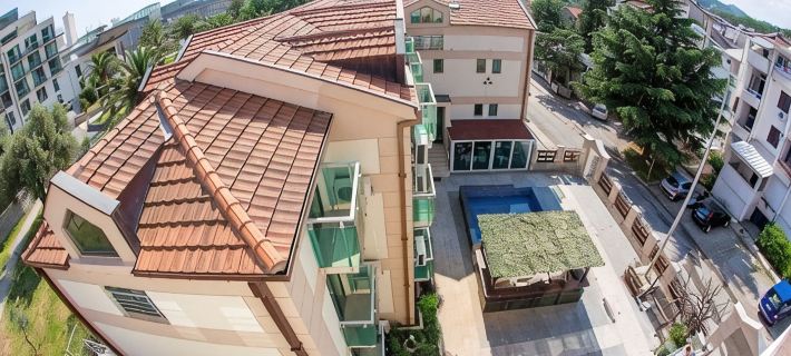 Domador Rooms & Apartments Hotels in Becici