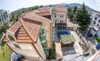 Domador Rooms & Apartments - Mountain view