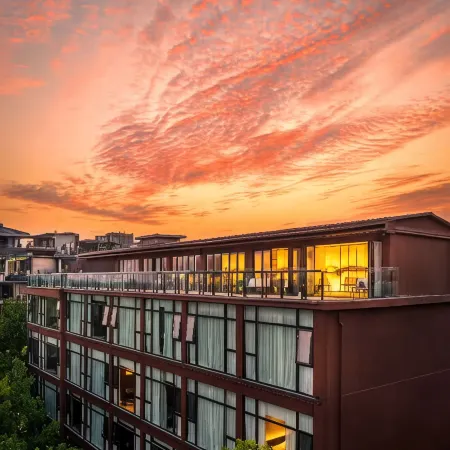 WING HOTEL