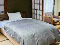 Zaimoku Sakaeya Ryokan - С баром
