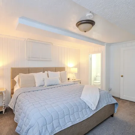 The Cache Cottage ~ 5 Bdr, 2.5 Bath Sauna Usu Logan Canyon Skithebeav Bear Lake โรงแรมในโลแกน