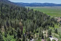 Scenic A-Frame Retreat – Main A-Frame & Cozy Little A-Frame, Borders Public Land
