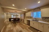 Luxurious Home in the Heart of Niagara Falls - Homestays