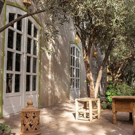 Villa Safran Ailleurs sous les Oliviers 15 minutes from the medina in Marrakech