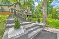 Secluded House by the Creek in charming Cresco
