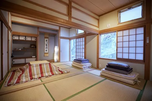 Tsushima White House