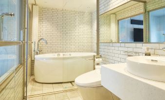 ８HOTEL SHONAN FUJISAWA