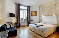 Hôtel la Tour Intendance - 3つ星