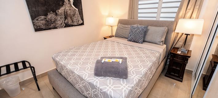 Spacious Retreat with Private Jacuzzi and Tropical Patio Hotel di Ponce