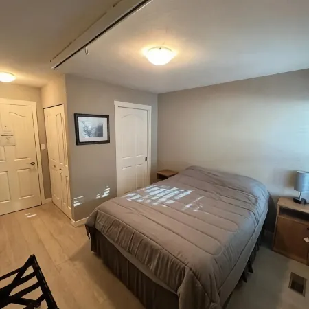 Fully accessible 3 bed 2 bath entire suite!