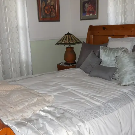 SPACIOUS  OCEAN FRONT PROPERTY-RUM POINT DRIVE w/Private Beach. Pet Friendly....