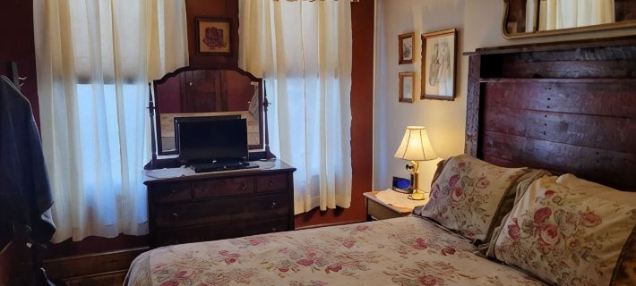 The Ridge is a Cozy 2-bedroom/1 bath Apartment Short walk to downtown Gettysburg Hotels in Gettysburg