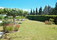 Superb comfortable and spacious villa with beautiful pool, Gard Provencal -  Ferienhäuser