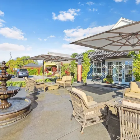 Sonoma Bungalow Studio Suite 6 is located just steps from Historic Sonoma Plaza