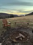 Modern 4Br Farmhouse w/ Trails & Mountain Views