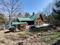 Cedar Rock-Lakefront Secluded Charming Cabin; Very Private - Alppimaja