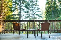 Summer Vacation Rental Lake Almanor Country Club. Gameroom, Sleeps 10. Spacious