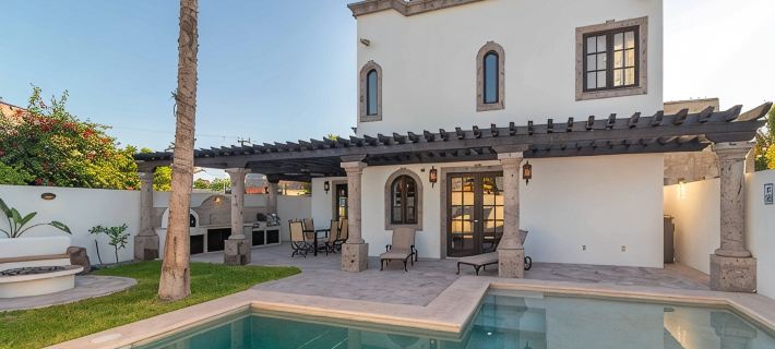 Stunning 3-bedroom home in the town of Loreto. Hotels in Loreto Municipality
