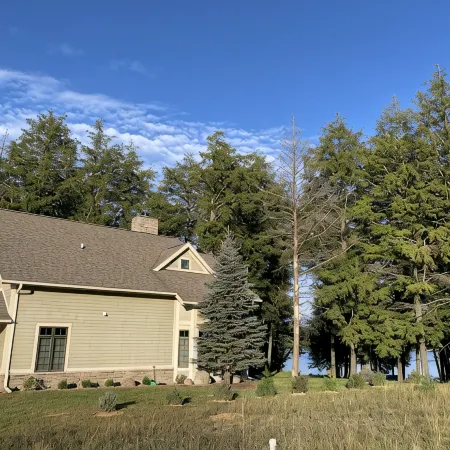 Luxury on the 3L chain sleeps 8+ at the Northernaire Resort's Premier Unit!