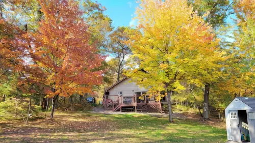 Cabin on a private lake near ATV trails