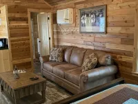 Crooked Creek Ranch Cabin 10