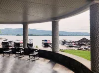 Lake George Waterfront Gem,  Completely Renovated 4 Bedrooms 2.5 Baths - 4-Star