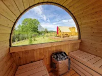 Cabane, Hébergement Insolite, Tout Confort Jusqu'à 3 Personnes - Chalets