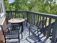 Cozy Cabin - Walk to Lake Granby - Family Friendly - Chalets
