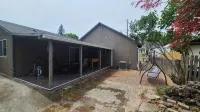 Newly Remodeled 3/2 w/ King Bed Near Intel - 2-Star