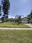 3 miles to Daytona Beach Family size home