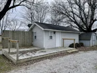 Quaint, tiny home in the small town of Bainbridge.  Newly remodeled. - Apartments