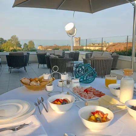Solho Hotel